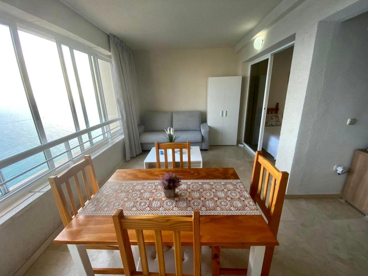 Apartamento Torre Levante, Primera Linea De Playa Benidorm Dış mekan fotoğraf