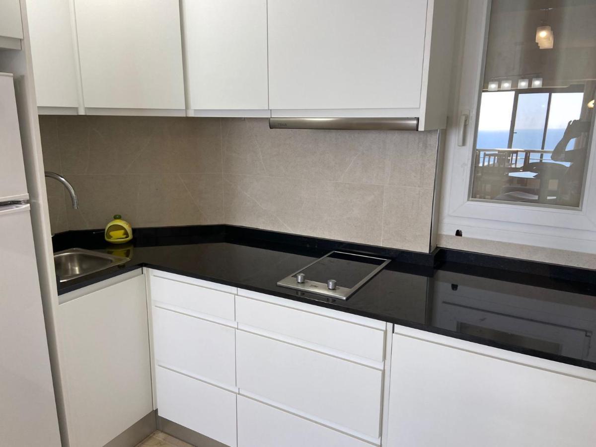 Apartamento Torre Levante, Primera Linea De Playa Benidorm Dış mekan fotoğraf