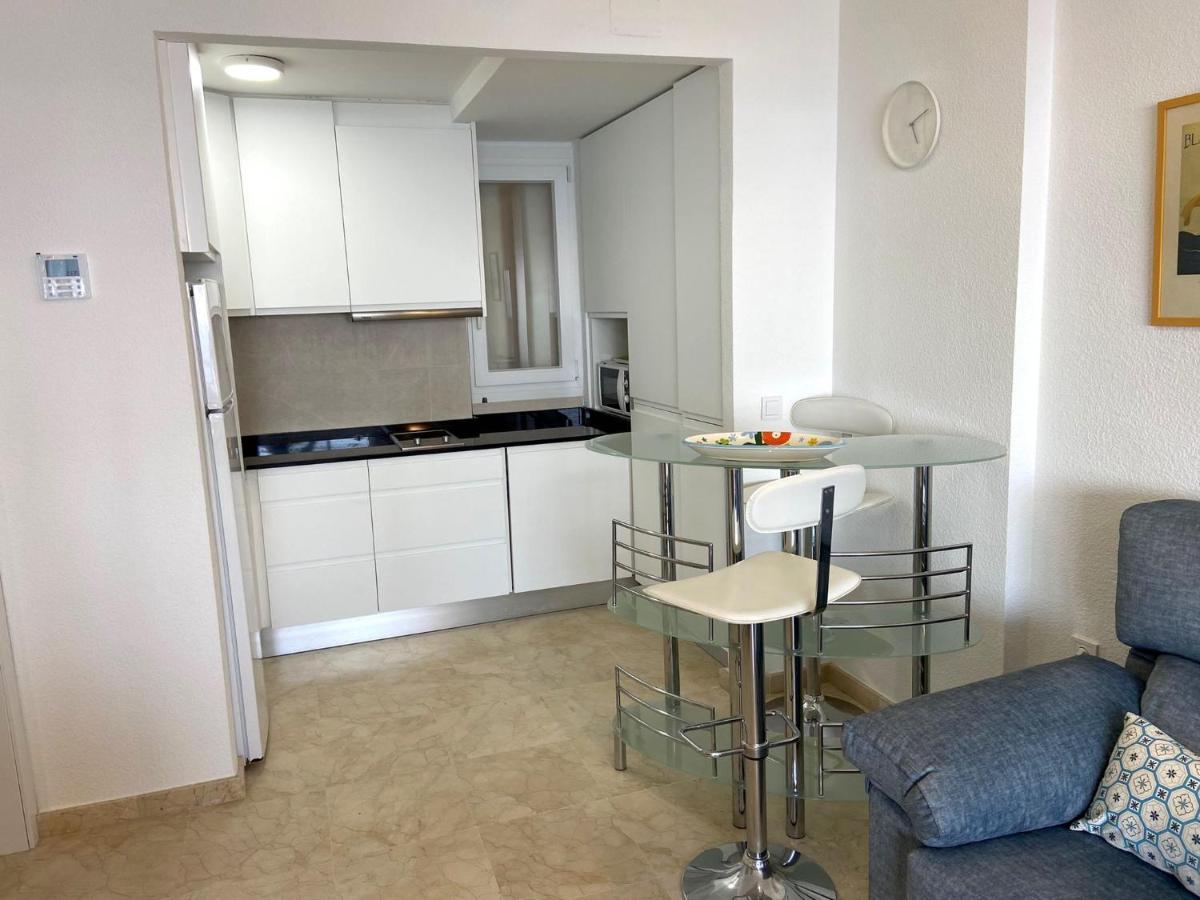 Apartamento Torre Levante, Primera Linea De Playa Benidorm Dış mekan fotoğraf