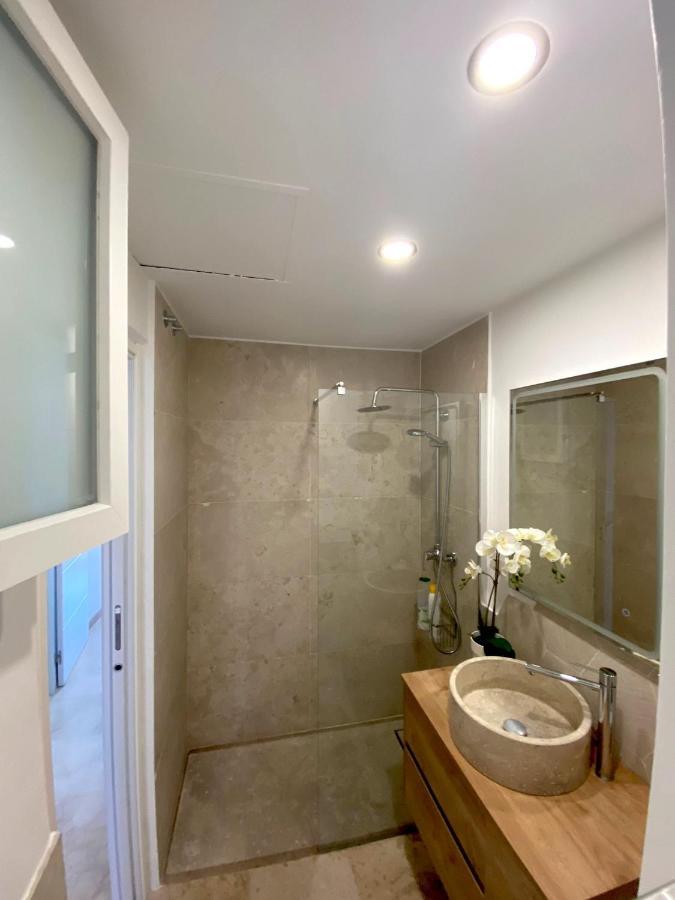 Apartamento Torre Levante, Primera Linea De Playa Benidorm Dış mekan fotoğraf